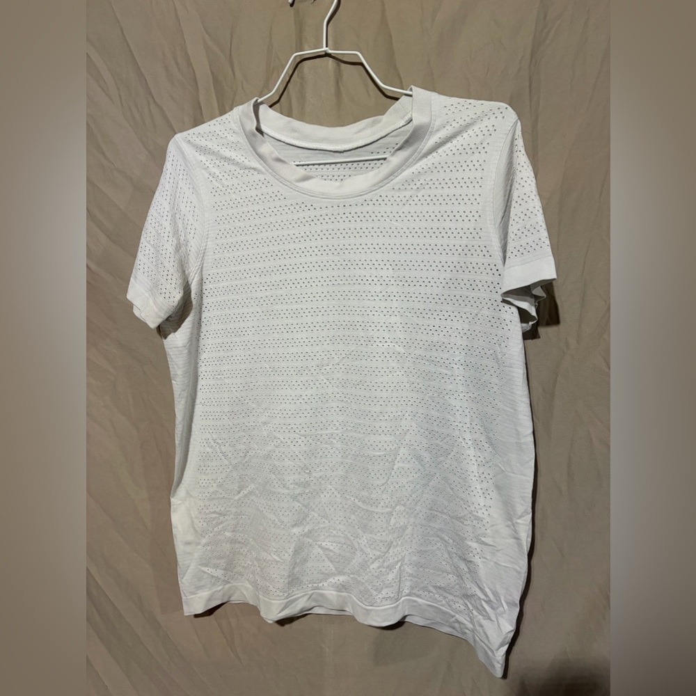 Lululemon T-shirt